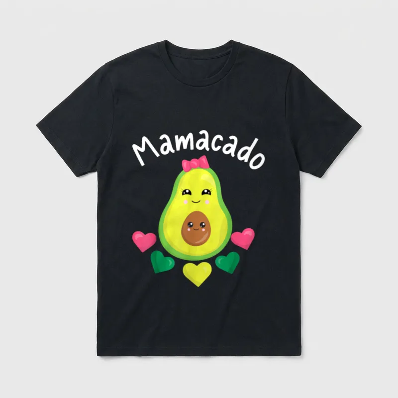 Mamacado Avocado Lover Vegan T-Shirt – Kawaii avocado with pink bow and hearts under Mamacado text – Classic T-Shirt in Black