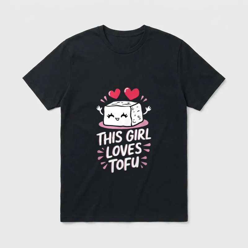 Cute This Girl Loves T-Shirt – Smiling tofu block with hearts and text THIS GIRL LOVES TOFU – Classic T-Shirt in Black