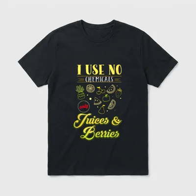 Vegan Juices and Berries T-Shirt – I use no chemicals only juices and berries fruit graphic tee – Classic T-Shirt in Black