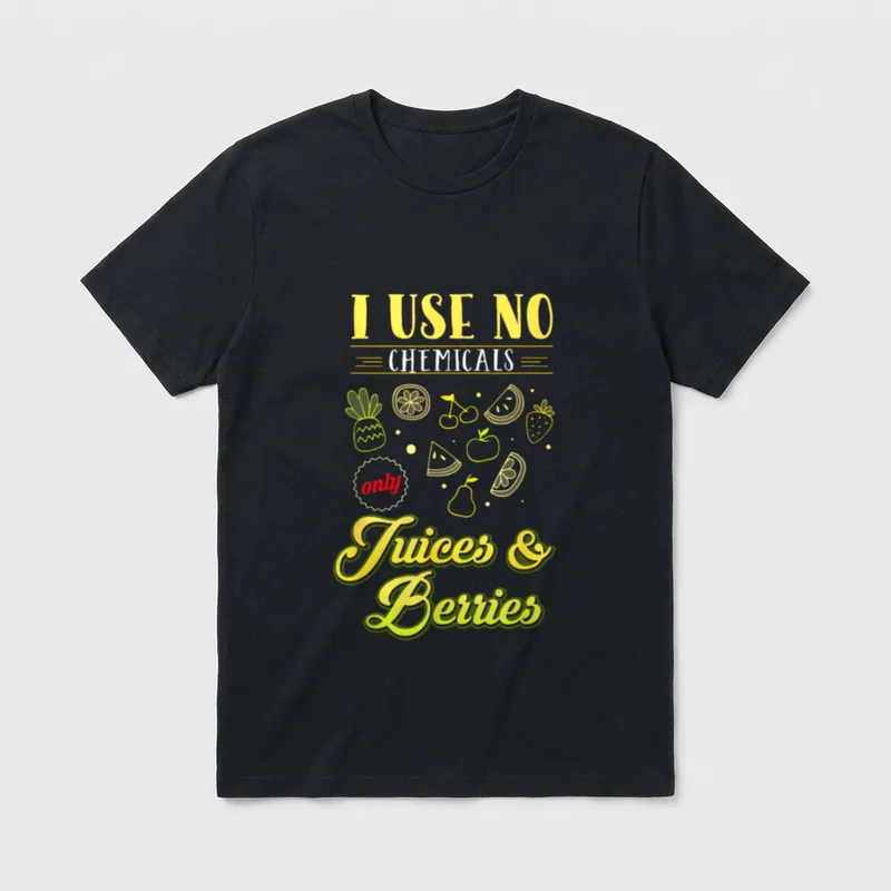 Vegan Juices and Berries T-Shirt – I use no chemicals only juices and berries fruit graphic tee – Classic T-Shirt in Black