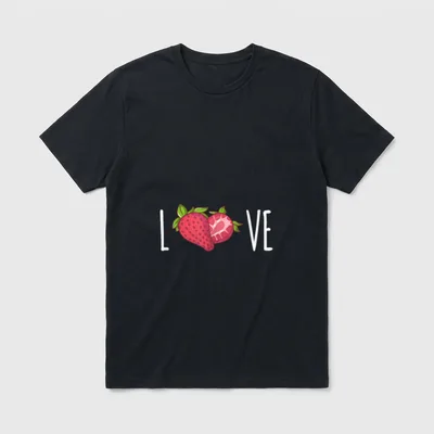 I Love Strawberries Strawberry T-Shirt – Strawberries replacing the letter O in the word LOVE – Classic T-Shirt in Black
