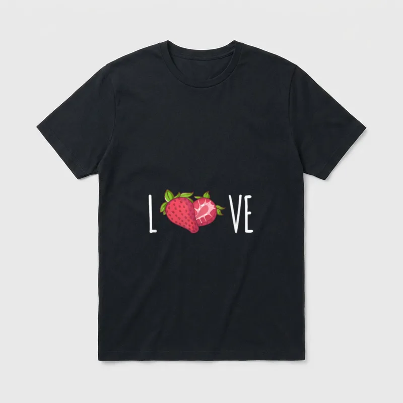 I Love Strawberries Strawberry T-Shirt – Strawberries replacing the letter O in the word LOVE – Classic T-Shirt in Black
